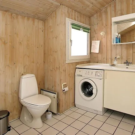 펜션 Three-bedroom Holiday In 6 Jerup